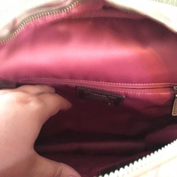 Coach kahki outlined in pink bookbag - Picture 4 of 4